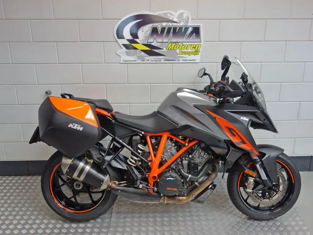 Gebruikte KTM 1290 tour met 1301cc motor uit 2018 bij NIWA Motoren
