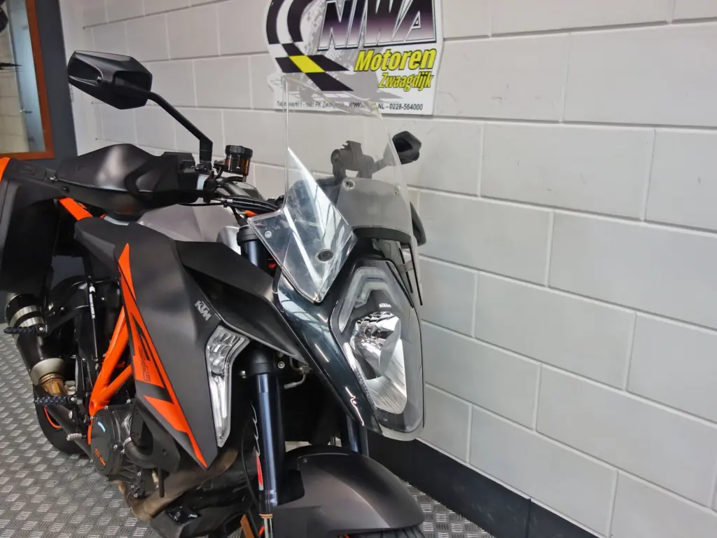 Gebruikte KTM 1290 tour met 1301cc motor uit 2018 bij NIWA Motoren