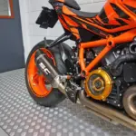 Gebruikte KTM 1290 Super Duke naked bike met 1301cc motor uit 2023 bij NIWA Motoren