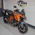 Nieuwe KTM 1290 Super Duke tour met 1301cc motor uit 2024 bij NIWA Motoren