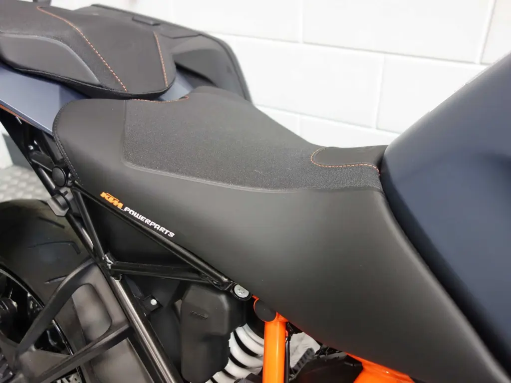 Nieuwe KTM 1290 tour met 1301cc motor uit 2024 bij NIWA Motoren