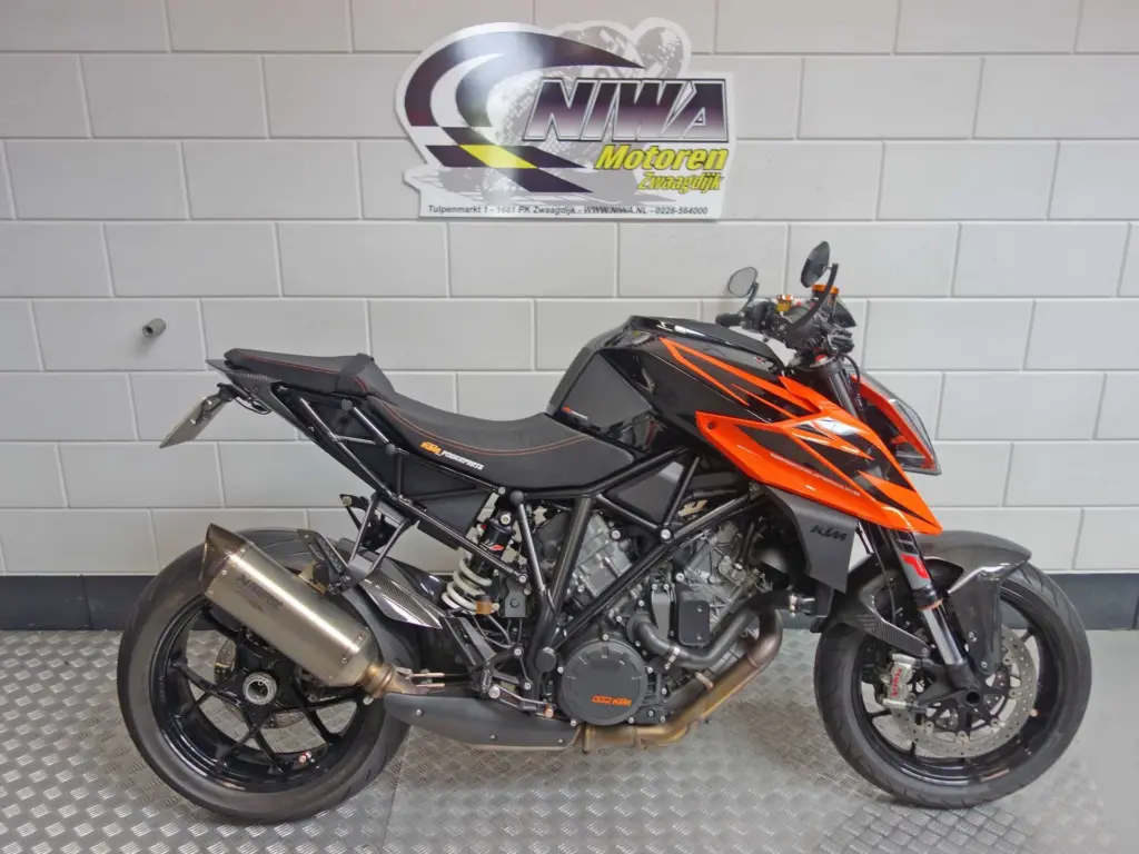 Gebruikte KTM 1290 naked bike met 1301cc motor uit 2019 bij NIWA Motoren
