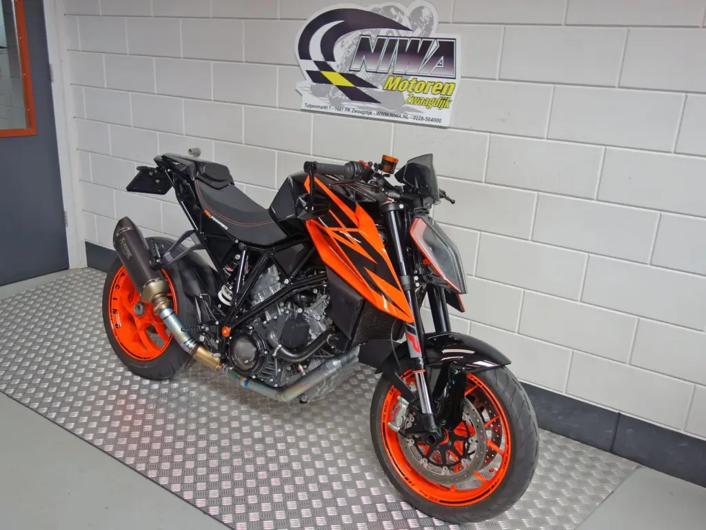 Gebruikte KTM 1290 naked bike met 1301cc motor uit 2019 bij NIWA Motoren