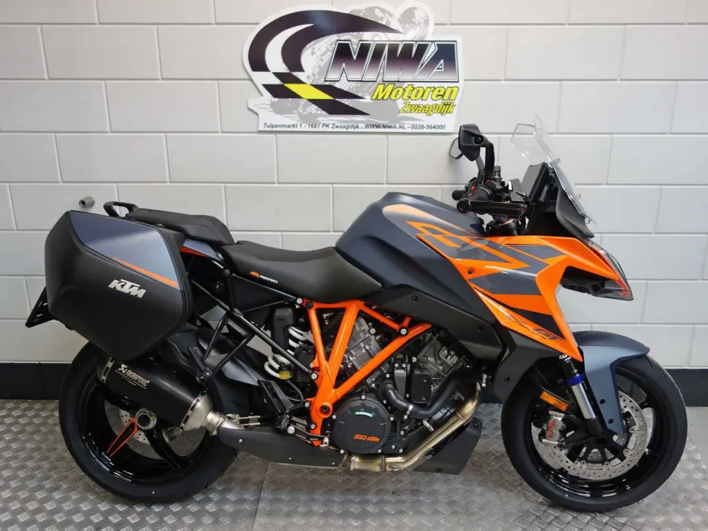Nieuwe KTM 1290 tour met 1301cc motor uit 2024 bij NIWA Motoren