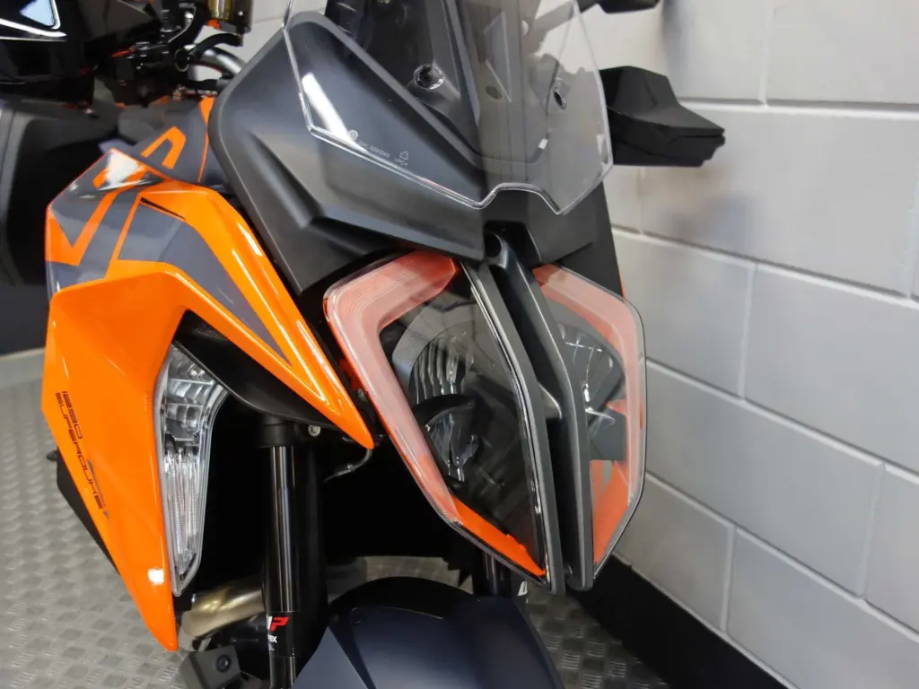 Nieuwe KTM 1290 tour met 1301cc motor uit 2024 bij NIWA Motoren
