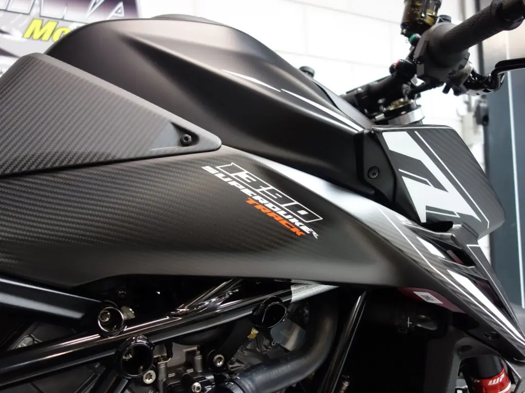 Nieuwe KTM 1390 naked bike met 1350cc motor uit 2026 bij NIWA Motoren