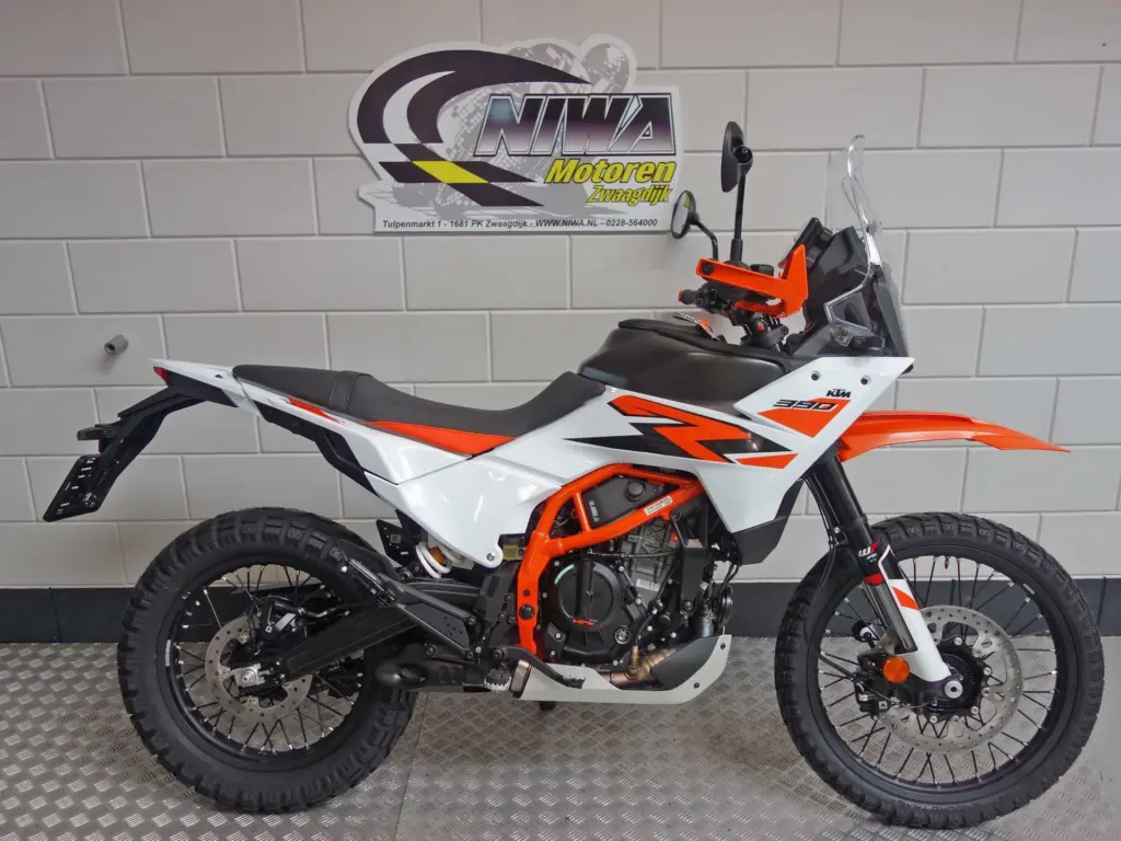 Nieuwe KTM 390 tour met 390cc motor uit 2026 bij NIWA Motoren