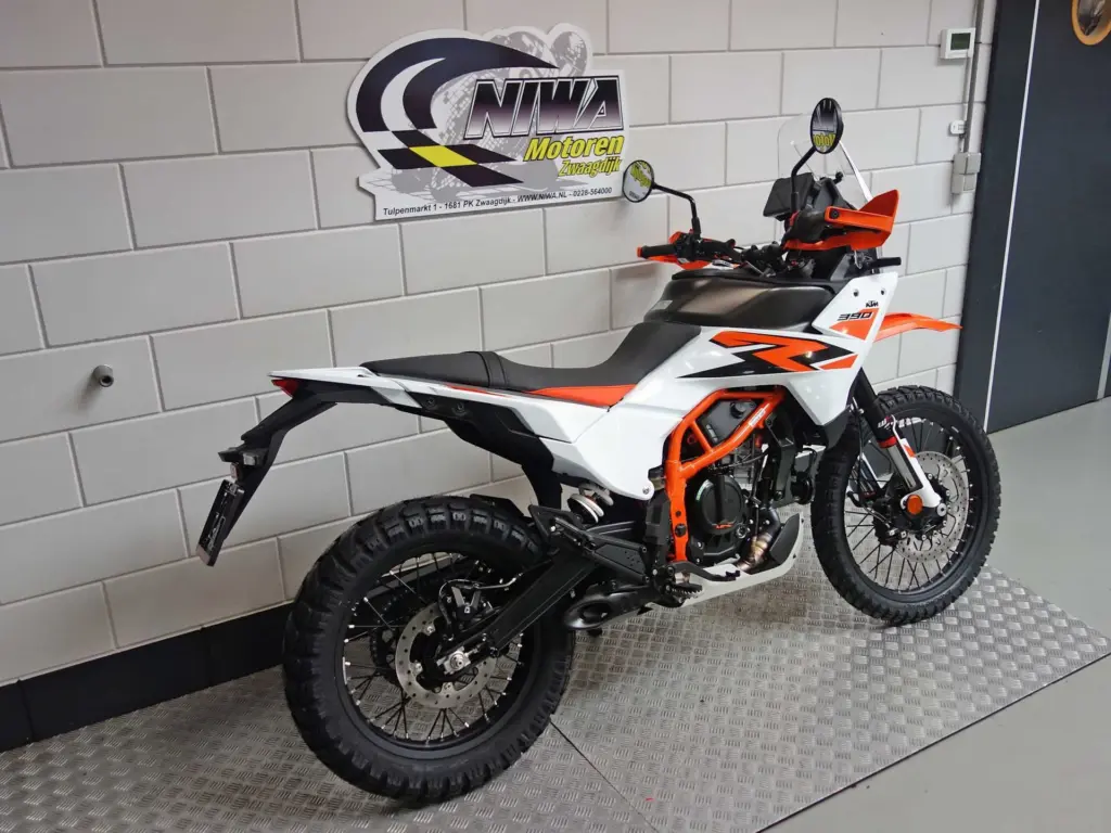 Nieuwe KTM 390 tour met 390cc motor uit 2026 bij NIWA Motoren