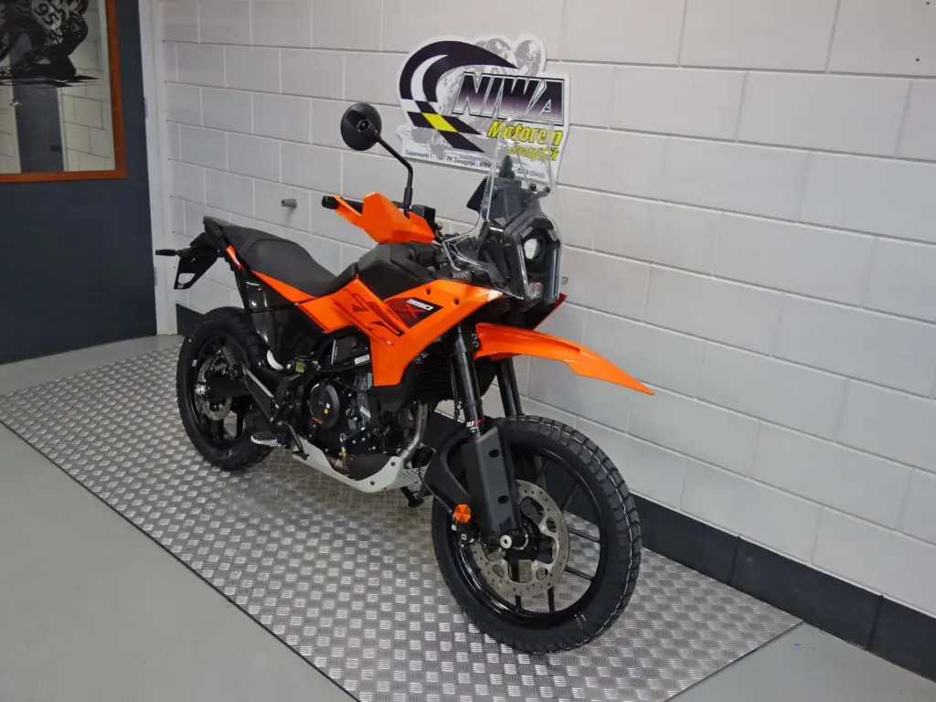 Nieuwe KTM 390 tour met 390cc motor uit 2026 bij NIWA Motoren
