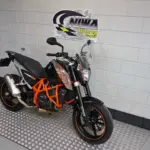 Gebruikte KTM 690 naked bike met 690cc motor uit 2012 bij NIWA Motoren