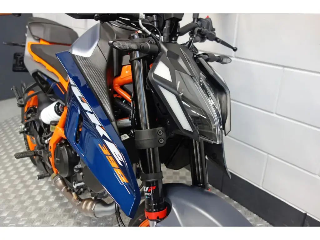 Nieuwe KTM 390 naked bike met 373cc motor uit 2025 bij NIWA Motoren