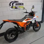 Nieuwe KTM 390 SMC supermotard met 390cc motor uit 2026 bij NIWA Motoren