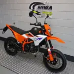 Nieuwe KTM 390 SMC supermotard met 390cc motor uit 2026 bij NIWA Motoren