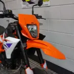 Nieuwe KTM 390 SMC supermotard met 390cc motor uit 2026 bij NIWA Motoren