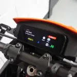 Gebruikte KTM 390 SMC supermotard met 399cc motor uit 2025 bij NIWA Motoren