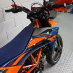 Nieuwe KTM 690 SMC supermotard met 692cc motor uit 2026 bij NIWA Motoren