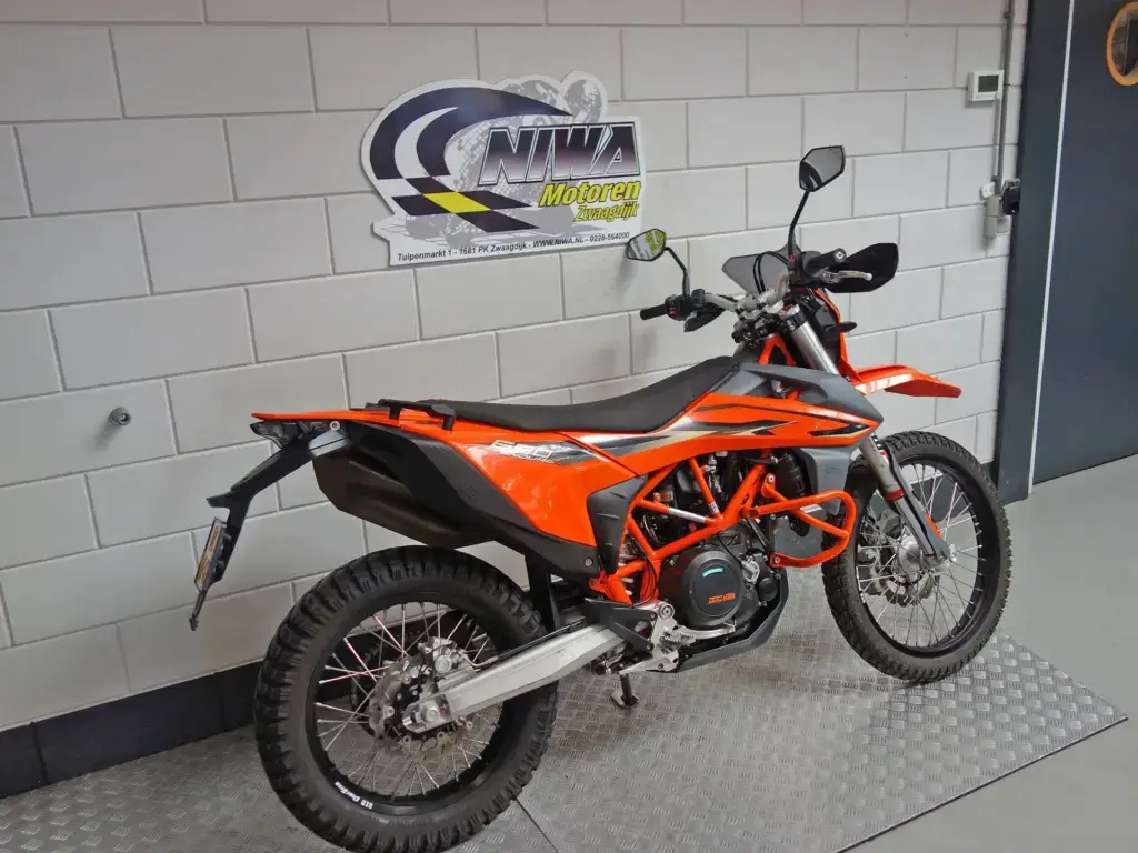 Gebruikte KTM 690 overig met 693cc motor uit 2023 bij NIWA Motoren