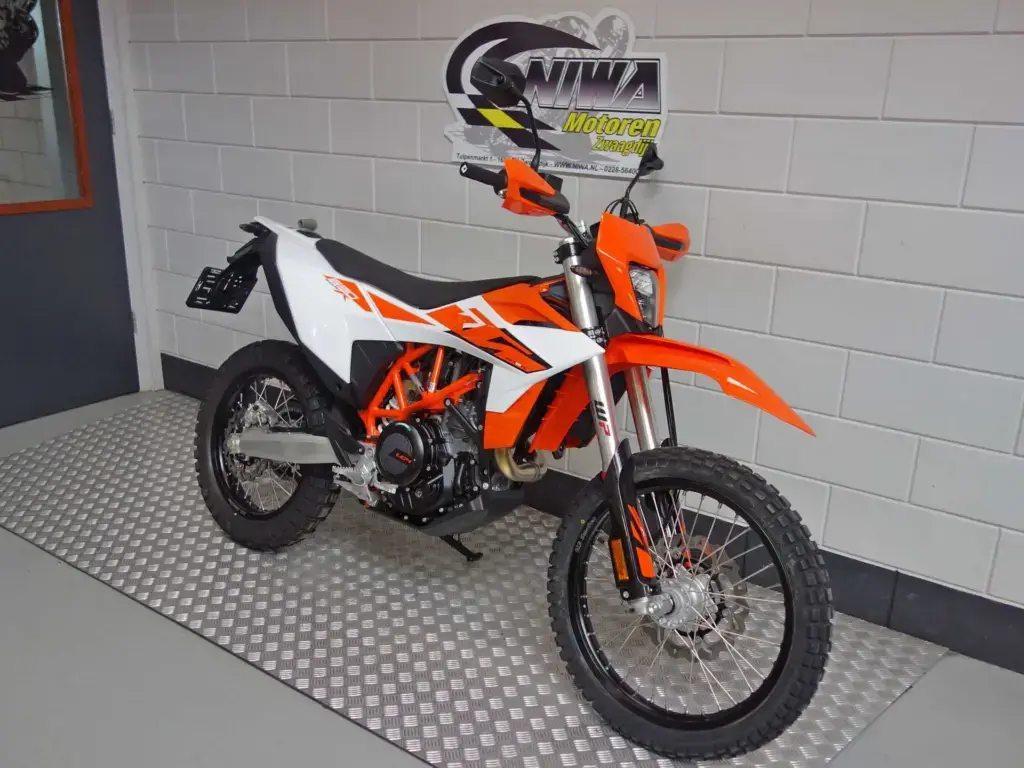 Nieuwe KTM 690 enduro met 690cc motor uit 2026 bij NIWA Motoren