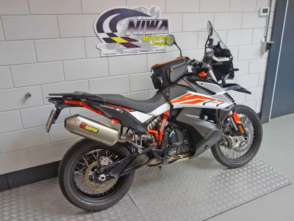 Gebruikte KTM 790 tour met 799cc motor uit 2019 bij NIWA Motoren