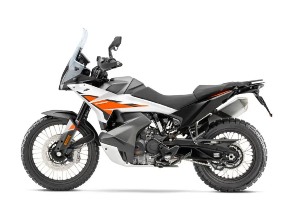 Nieuwe KTM 790 overig met cc motor uit 2026 bij NIWA Motoren