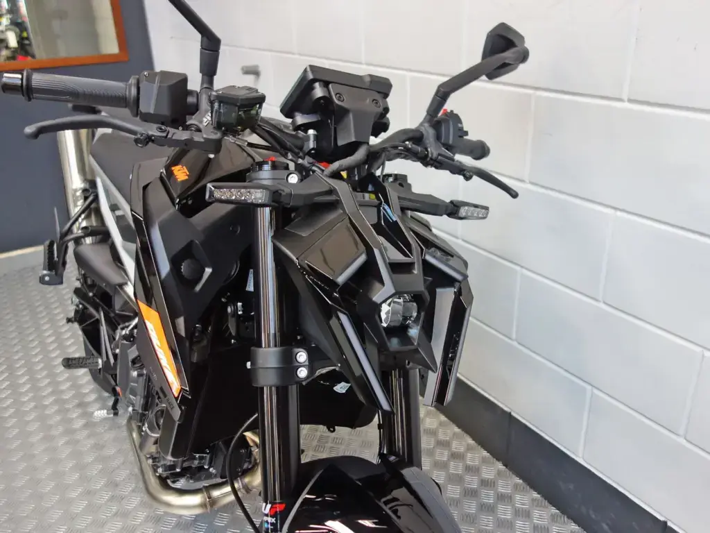 Nieuwe KTM 790 Duke naked bike met 799cc motor uit 2026 bij NIWA Motoren
