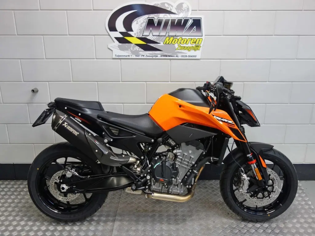 Nieuwe KTM 790 Duke naked bike met 799cc motor uit 2026 bij NIWA Motoren
