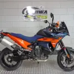 Nieuwe KTM 890 SMT supermotard met 889cc motor uit 2026 bij NIWA Motoren