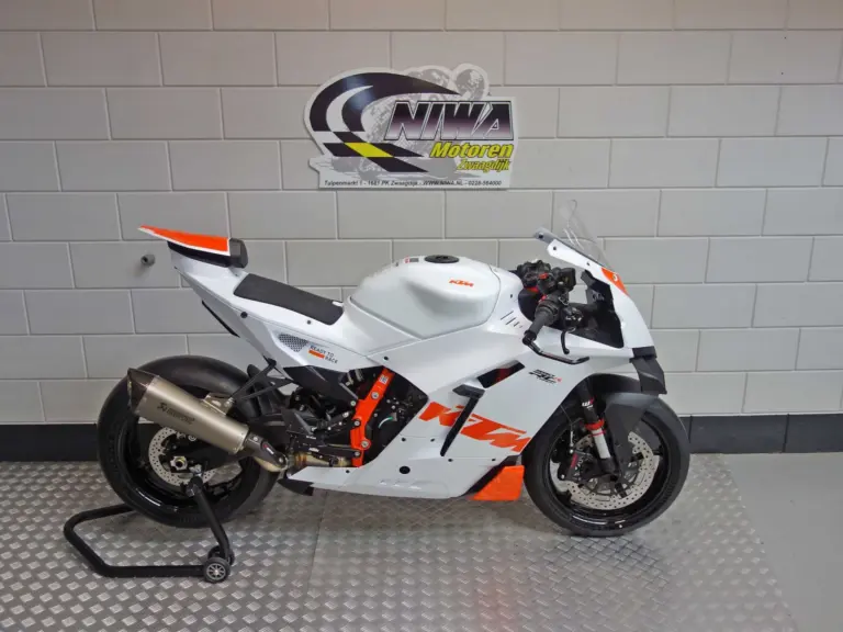 Nieuwe KTM 125 supersport met 125cc motor uit 2026 bij NIWA Motoren