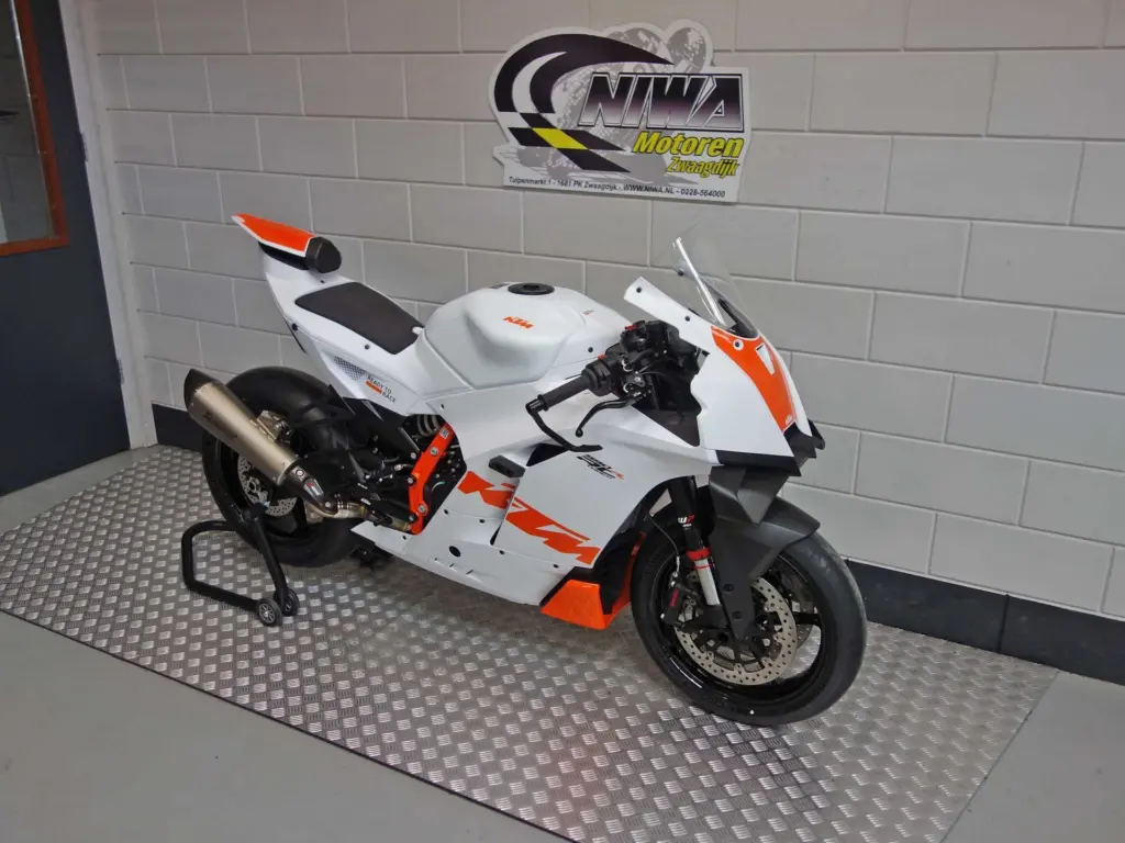 Nieuwe KTM 990 supersport met 947cc motor uit 2026 bij NIWA Motoren