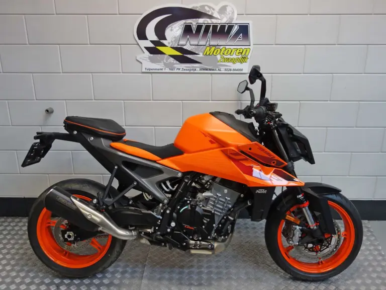 Gebruikte KTM 690 naked bike met 693cc motor uit 2016 bij NIWA Motoren