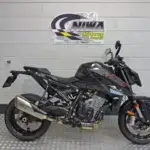 Gebruikte KTM 990 Duke naked bike met 947cc motor uit 2025 bij NIWA Motoren