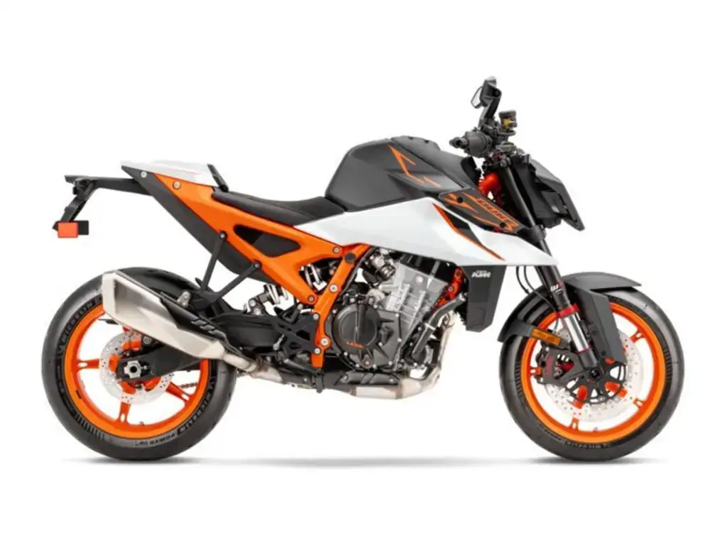 Gebruikte KTM 990 naked bike met 990cc motor uit 2026 bij NIWA Motoren