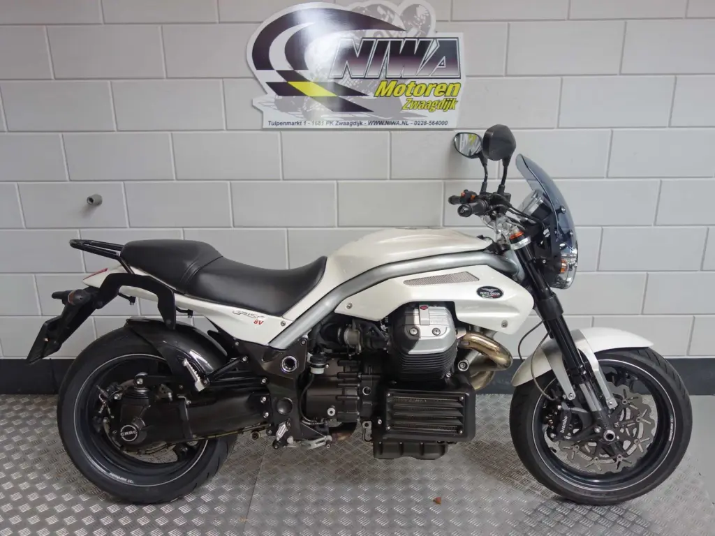 Gebruikte Moto Guzzi Griso naked bike met 1151cc motor uit 2009 bij NIWA Motoren
