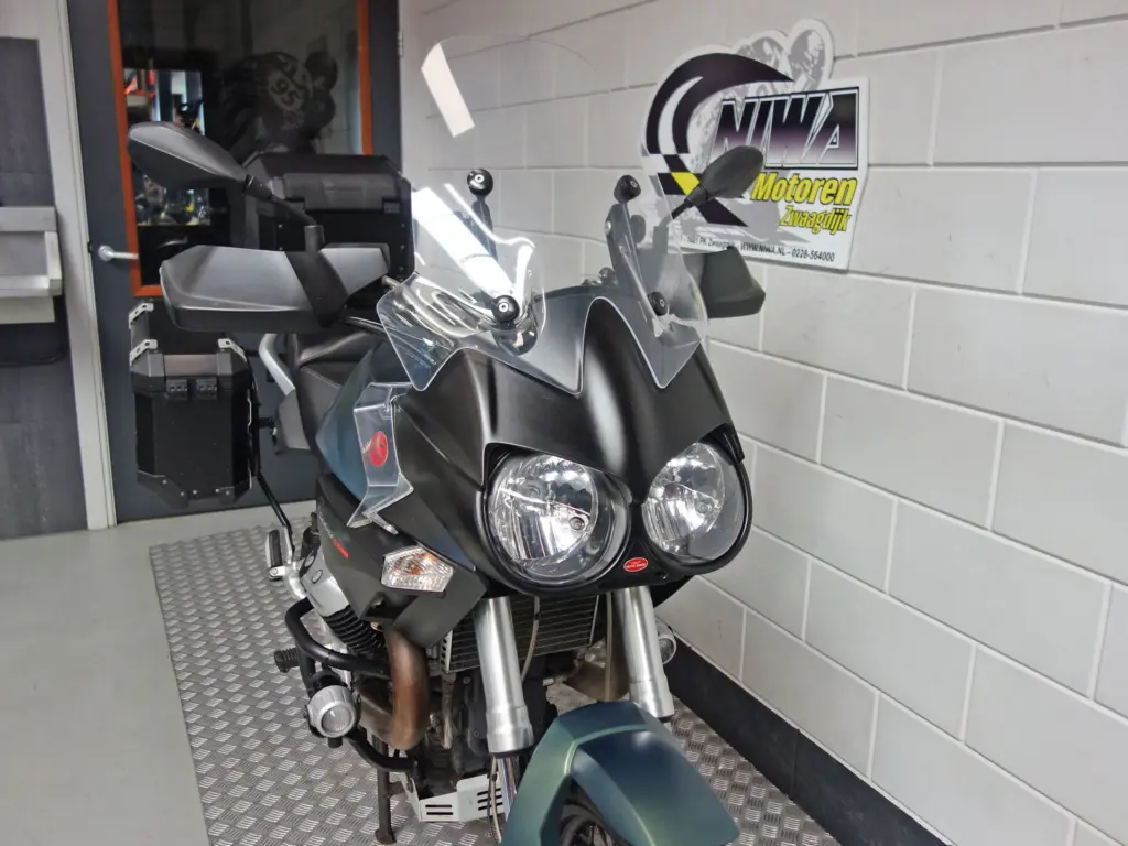 Gebruikte Moto Guzzi Stelvio all-road met 1151cc motor uit 2013 bij NIWA Motoren