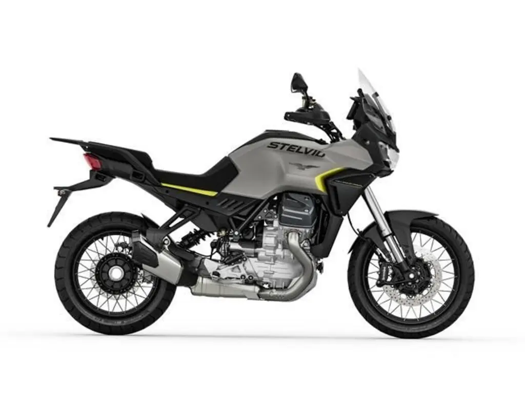 Nieuwe Moto Guzzi Stelvio tour met 1151cc motor uit 2026 bij NIWA Motoren