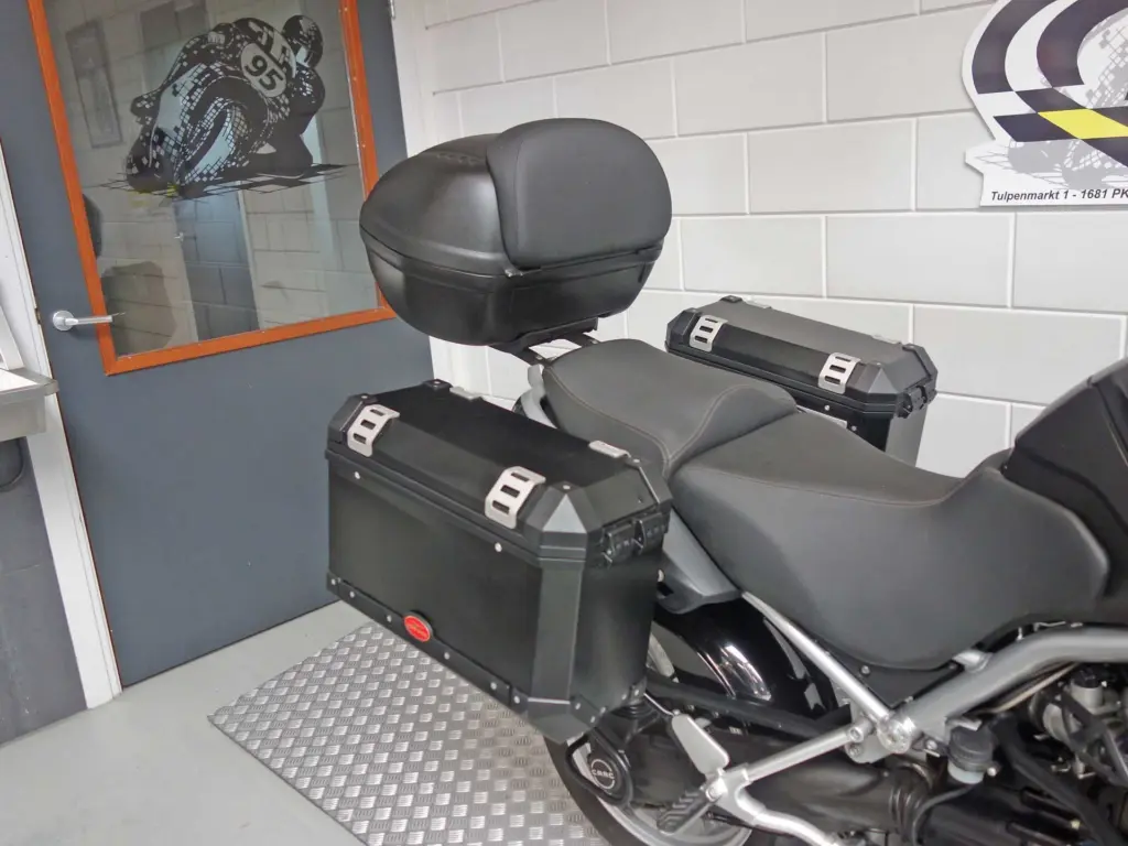 Gebruikte Moto Guzzi Stelvio tour met 1151cc motor uit 2011 bij NIWA Motoren