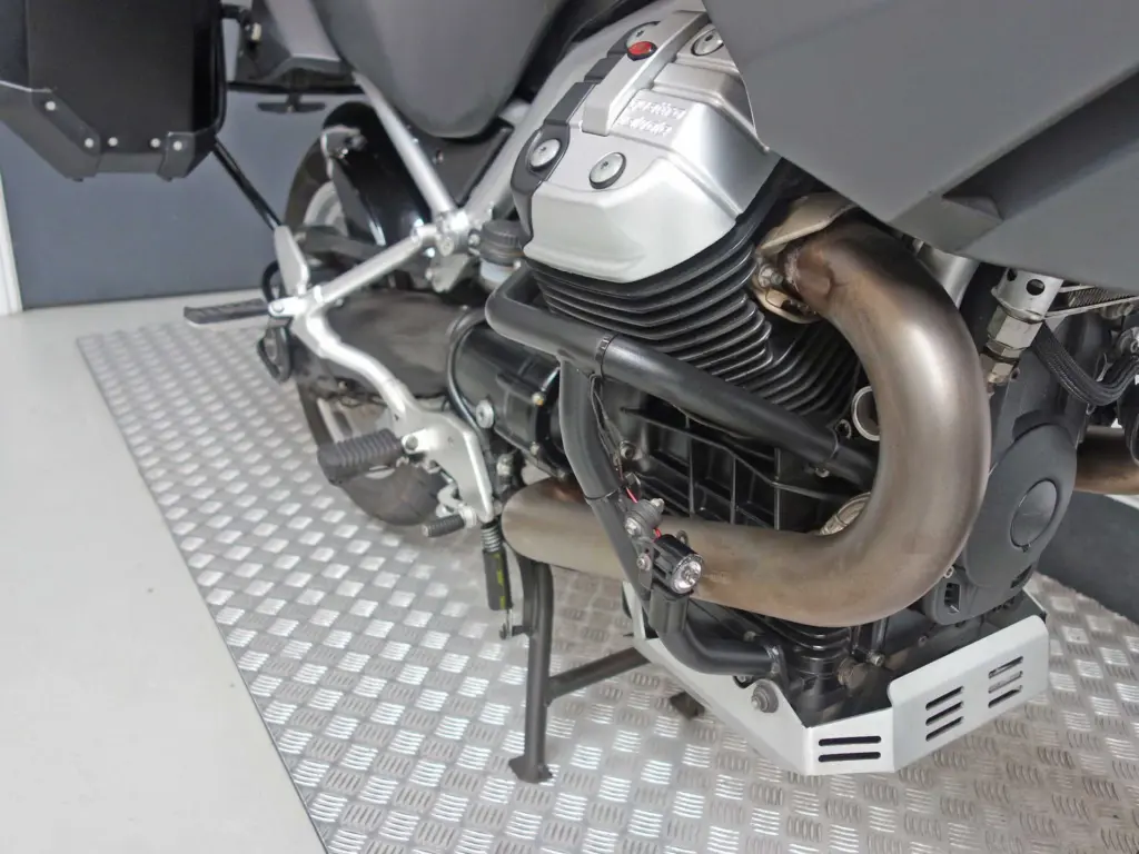 Gebruikte Moto Guzzi Stelvio tour met 1151cc motor uit 2011 bij NIWA Motoren