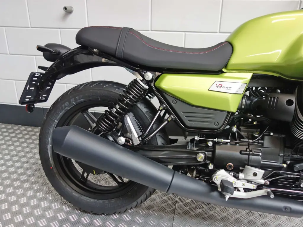 Gebruikte Moto Guzzi V7 sport met 853cc motor uit 2026 bij NIWA Motoren