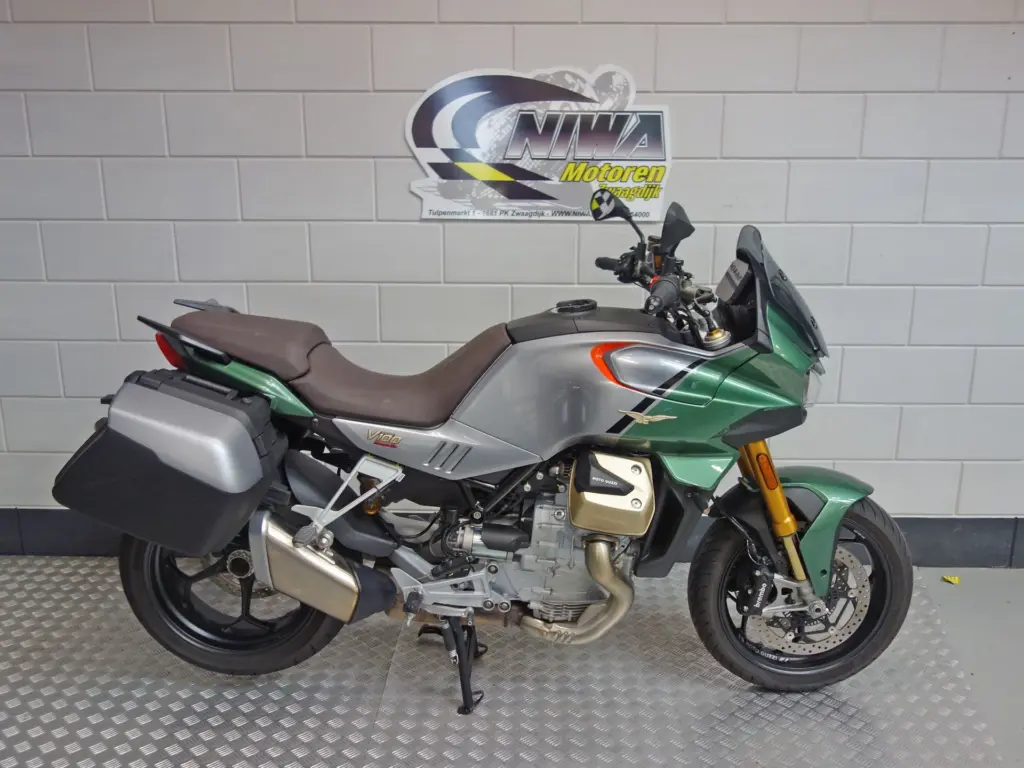 Gebruikte Moto Guzzi V100 tour met 1042cc motor uit 2024 bij NIWA Motoren
