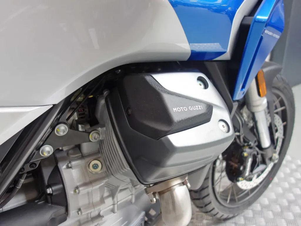Nieuwe Moto Guzzi Stelvio sport/tour met 1151cc motor uit 2026 bij NIWA Motoren
