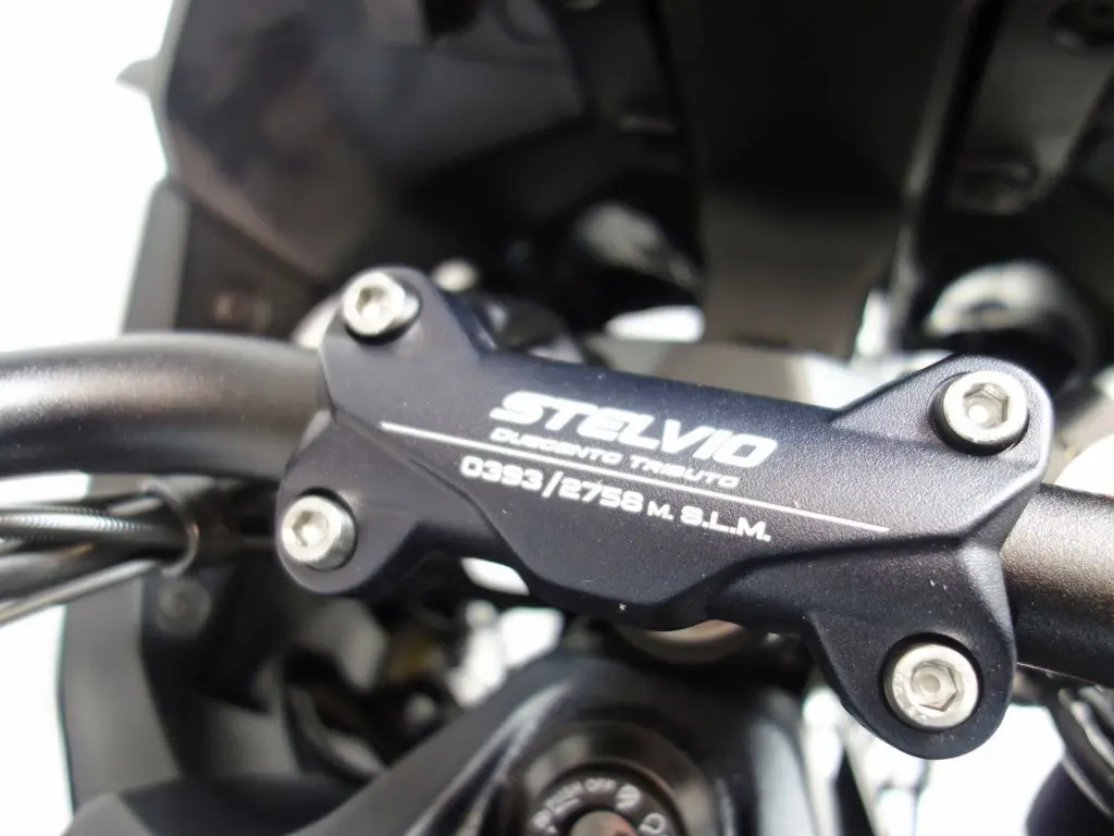 Nieuwe Moto Guzzi Stelvio sport/tour met 1151cc motor uit 2026 bij NIWA Motoren