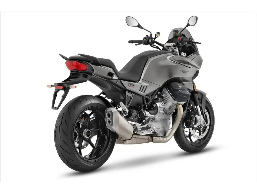 Nieuwe Moto Guzzi V100 tour met 992cc motor uit 2026 bij NIWA Motoren