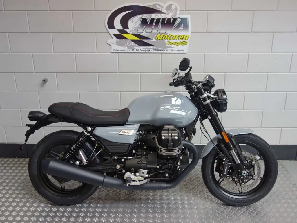 Nieuwe Moto Guzzi V7 sport met 850cc motor uit 2026 bij NIWA Motoren