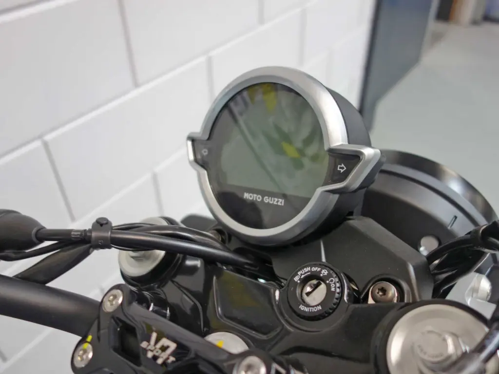 Nieuwe Moto Guzzi V7 sport met 850cc motor uit 2026 bij NIWA Motoren