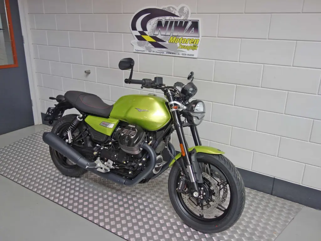 Nieuwe Moto Guzzi V7 sport met 853cc motor uit 2026 bij NIWA Motoren