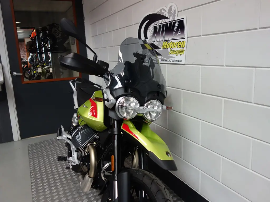 Nieuwe Moto Guzzi V85 tour met 853cc motor uit 2026 bij NIWA Motoren