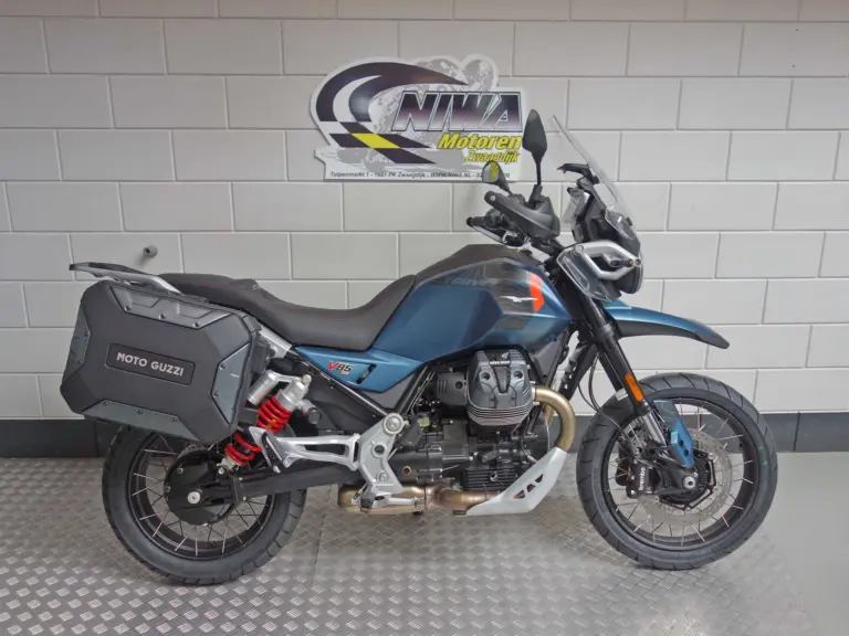 Nieuwe Moto Guzzi Stelvio sport/tour met 1151cc motor uit 2026 bij NIWA Motoren