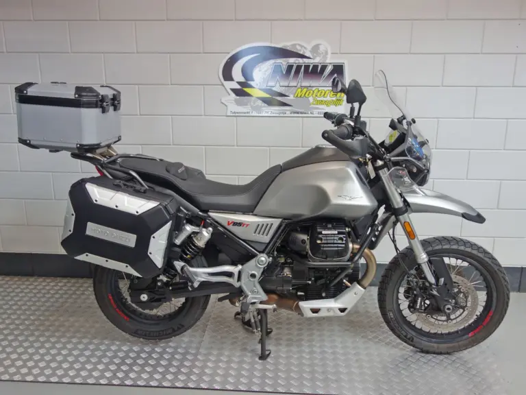 Gebruikte Moto Guzzi V85 all-road met 853cc motor uit 2023 bij NIWA Motoren
