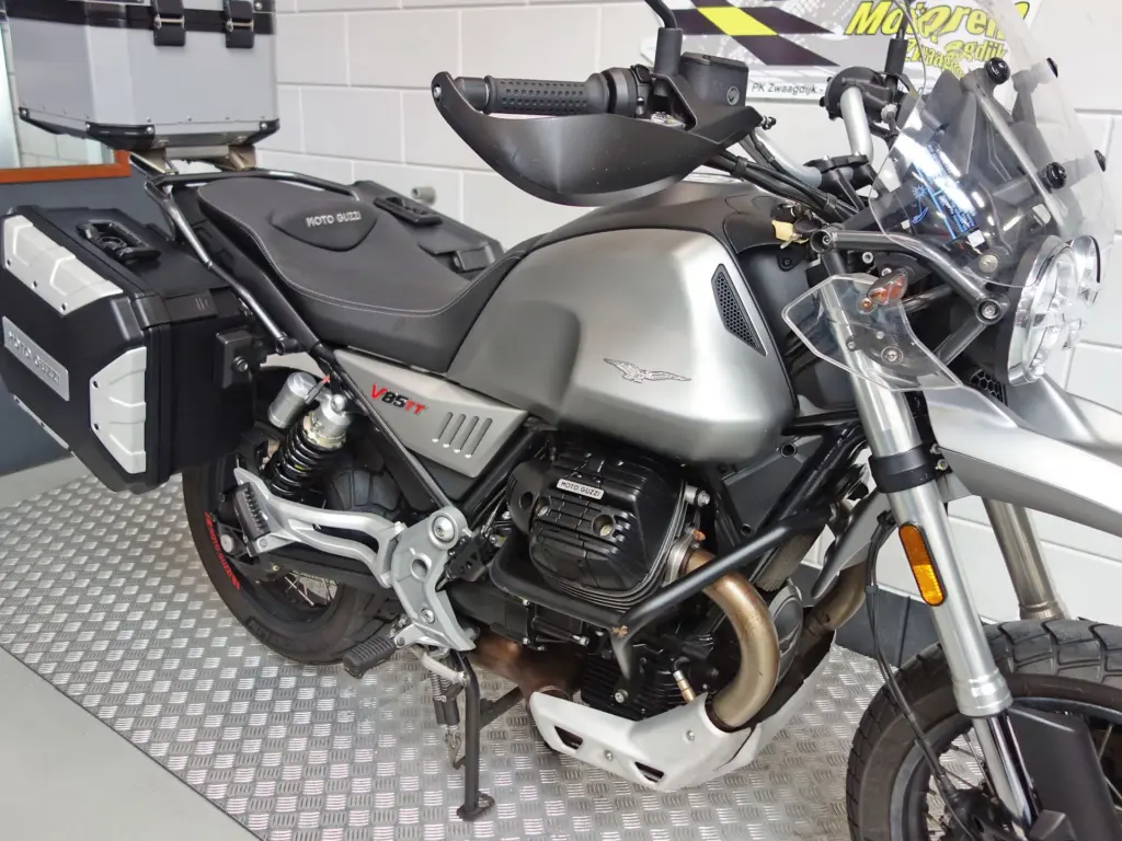 Gebruikte Moto Guzzi V85 all-road met 853cc motor uit 2020 bij NIWA Motoren