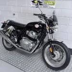 Gebruikte Royal Enfield Interceptor naked bike met 648cc motor uit 2020 bij NIWA Motoren